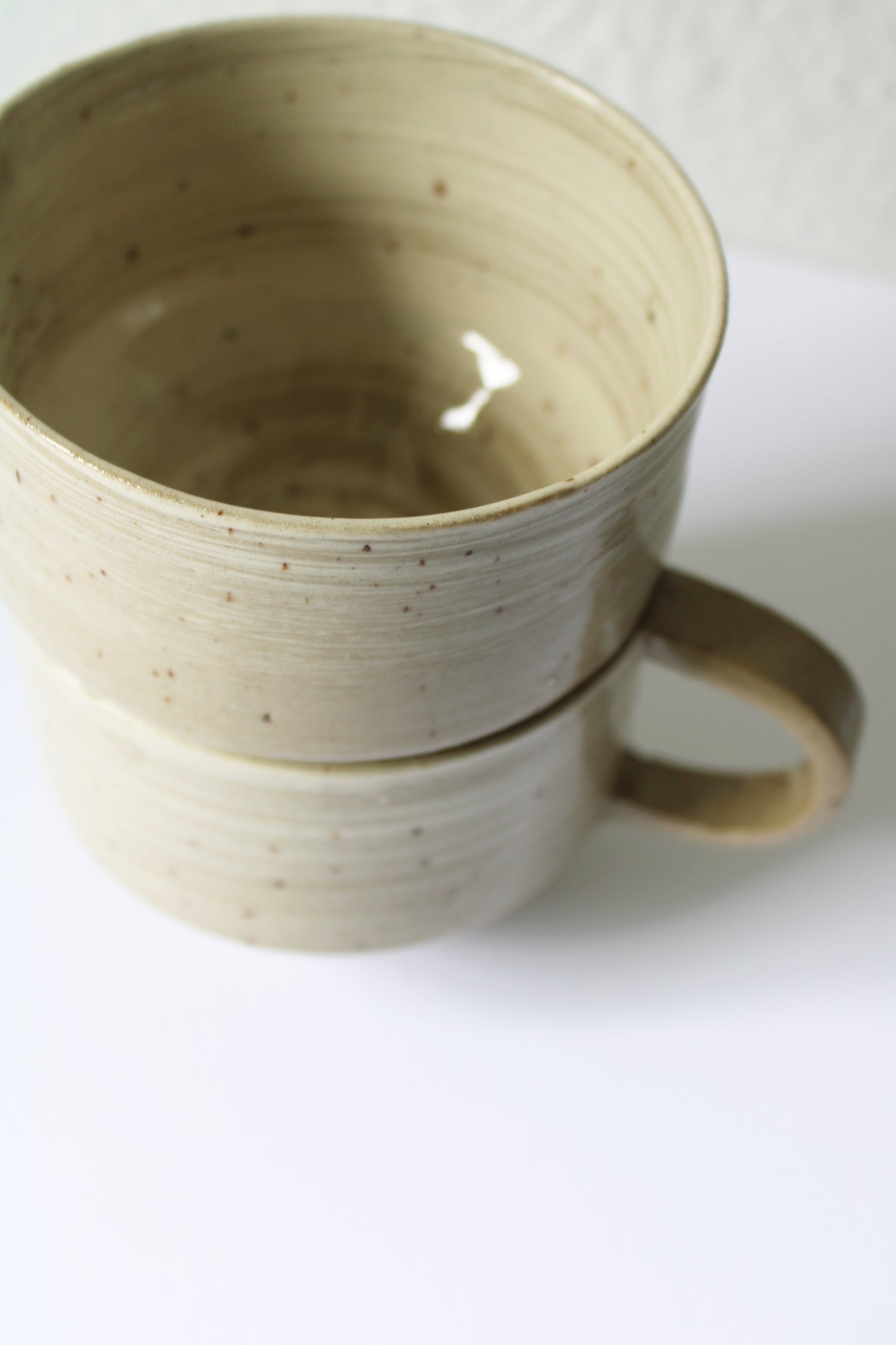 Straight Line Slip Striped Mug Set