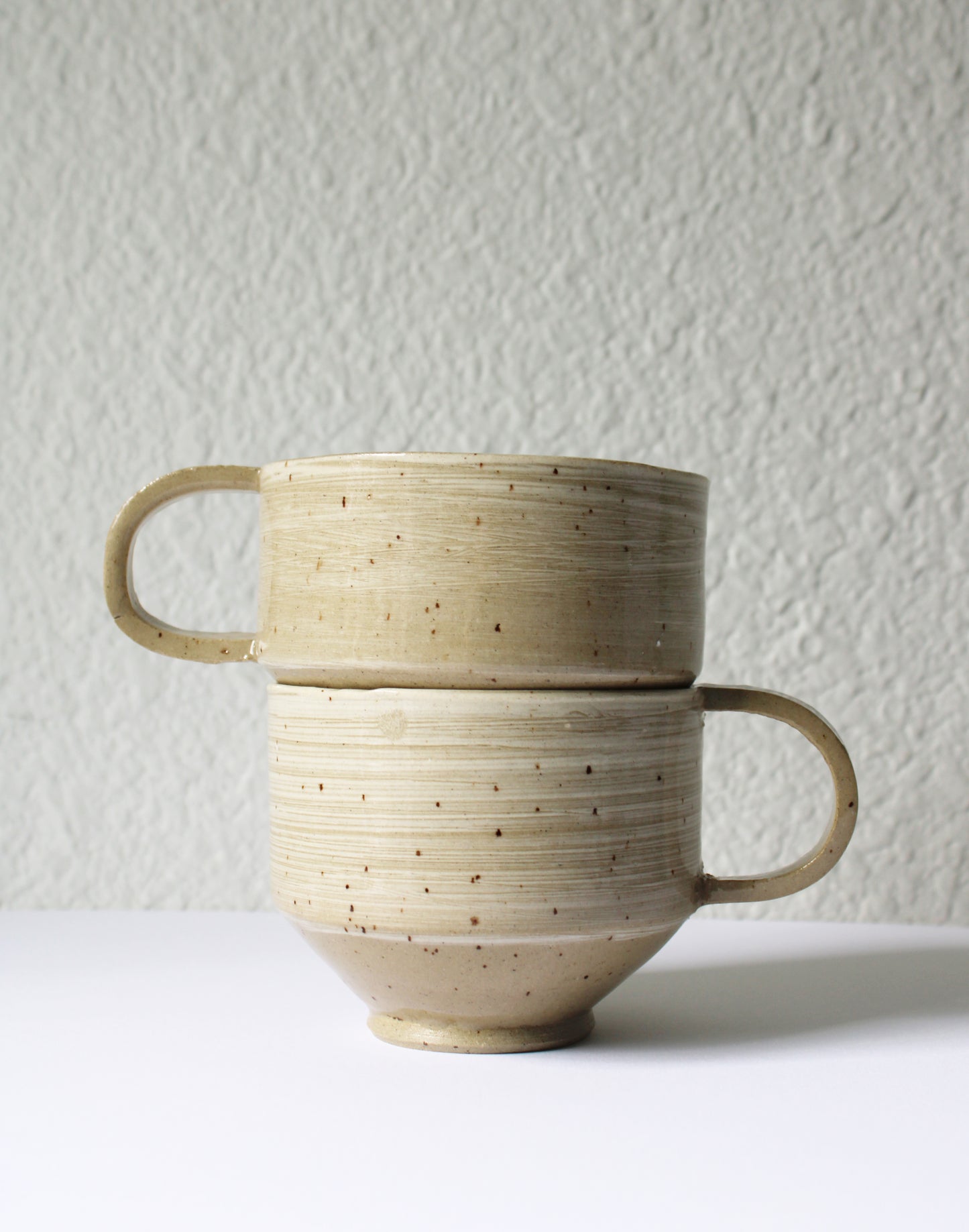 Straight Line Slip Striped Mug Set